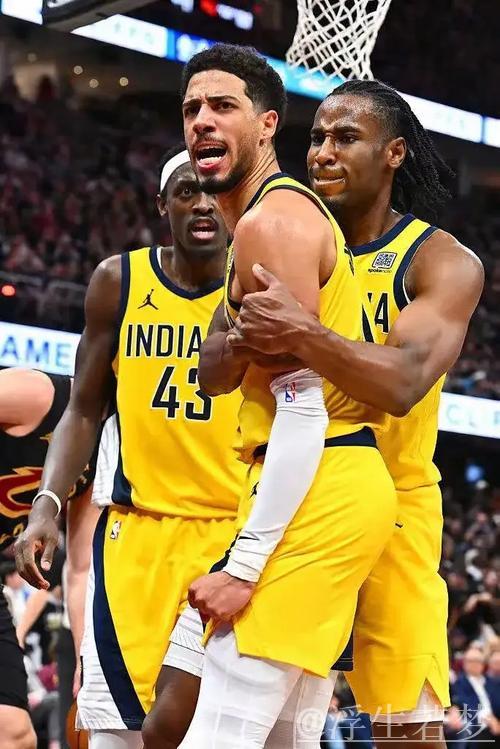 诺里斯接连超越劳森与斯特罗尔 诺里斯接连超越劳森与斯特罗尔