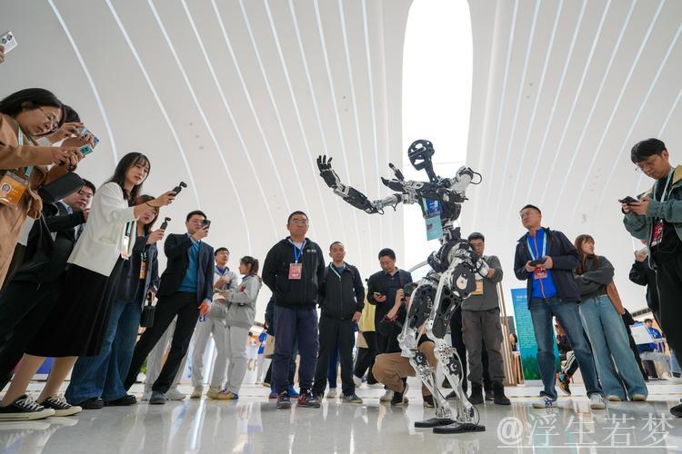 中国人形机器人产业“加速跑”